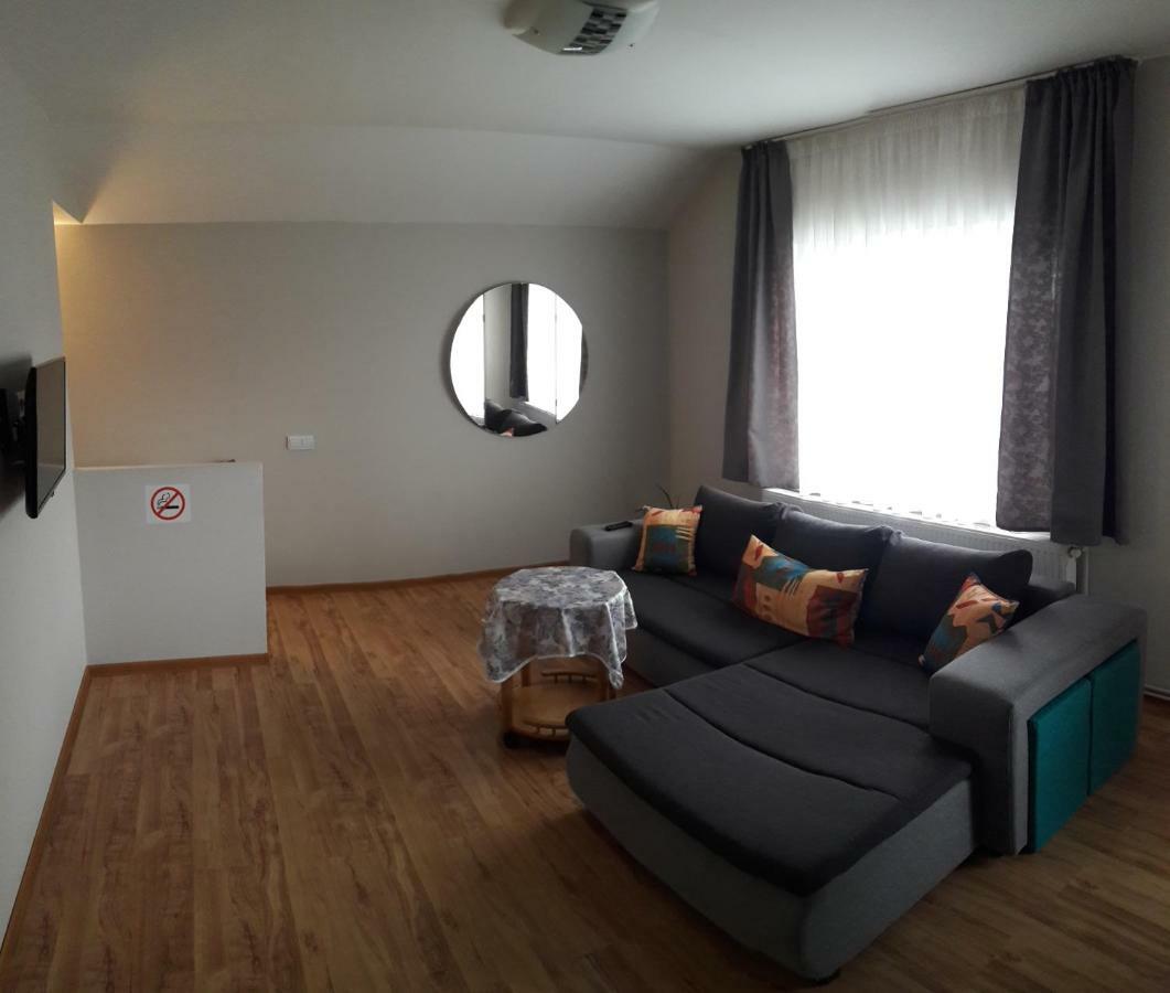 Theresia Apartment Σίμπιου Εξωτερικό φωτογραφία
